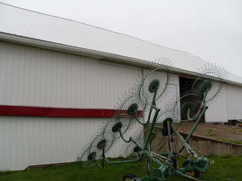 Double Pin Log Barn / Ohio Bank Barn